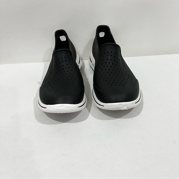 Skechers Foamies Gowalk 5-Easy Going Loafer Black Athletic Shoes Size 11 Black - Picture 9 of 10
